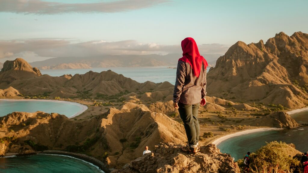 muslim women making duas for travelling